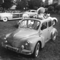 Renault 4 CV: 70 let Renaultove kremšnite