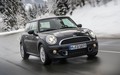 MINI Cooper in MINI Cooper S: Tri generacije zabave v vožnji