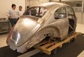 Annie , ostarela hroščica s posebno oskrbo: Volkswagen of America je nagradil zvestobo Američanke Kathleen Brooks