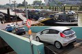 Nalaganje avtomobilov na rečne ladje
