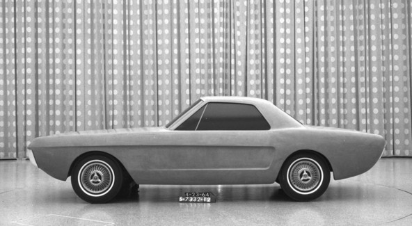 'Two-seat' Mustang concept
