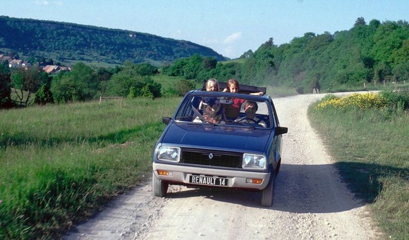 Renault 14: Dokaz francoske pragmatičnosti in iznajdljivosti