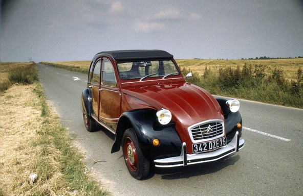 Citroën 2CV6 'Charleston': 40 let kultnega 'spačka'