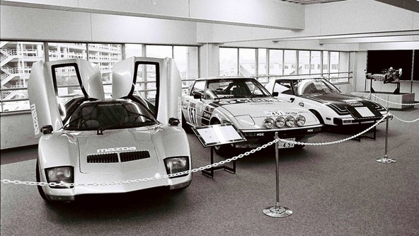 Prototipna mazda RX500 : 'Shooting Brake' po japonskem receptu