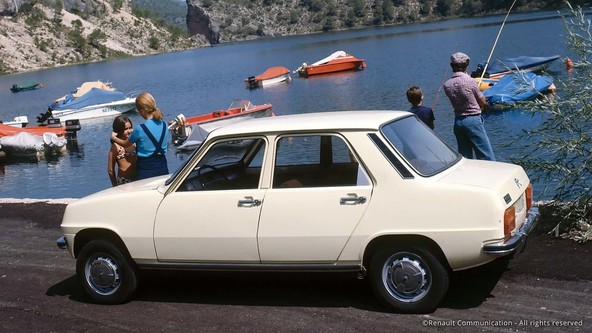 Renault 7 (siete): 50 let prve 'thalie'