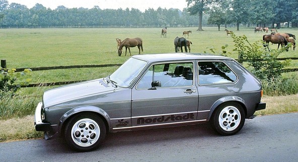 Artz-Volkswagen golf 928: Vozilo z dvojno identiteto