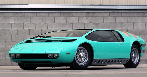 Bizzarrini manta (1968): Manta pred manto
