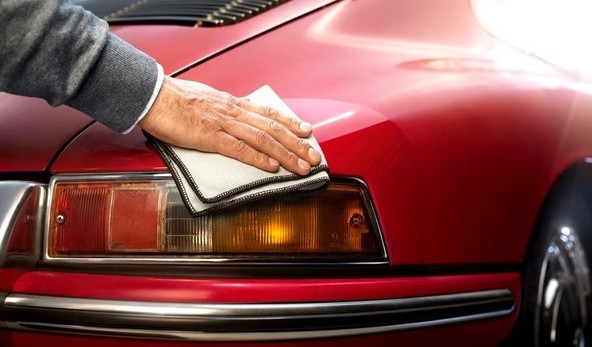 Hiscox Pocket Price Guide 2019: Spoznajte vrednost vašega starodobnika