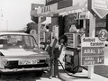 Aralov samopostrežni bencinski servis leta 1970.