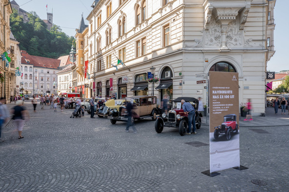 CITROËN PRAZNUJE 100 LET: 100 LET INOVATIVNOSTI, DRZNOSTI IN UDOBJA