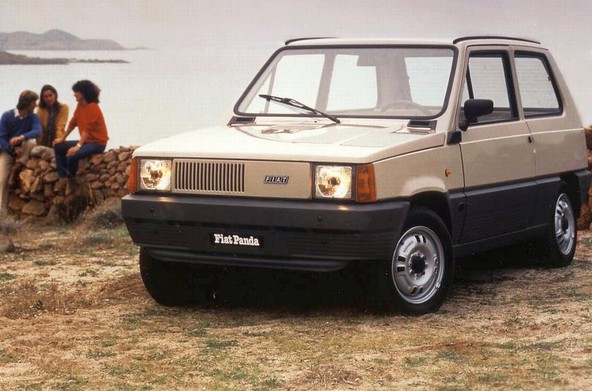 Fiat panda: Praznuje uspešnih in inovativnih 30 let