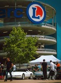 7. Slovensko  youngtimer  srečanje:  Mladodobniki  napolnili parkirišče E. Leclerca