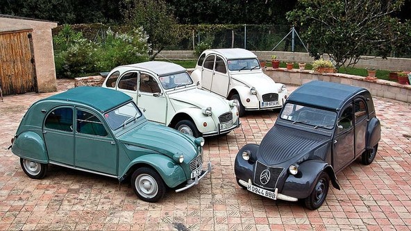 Citroën 2 CV : 70 let od prve predstavitve legendarnega 'Spačka'