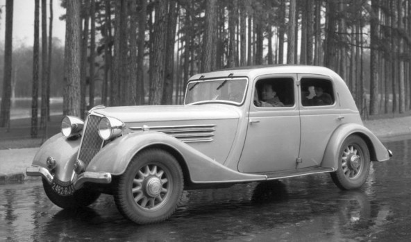 Renault Nervasport Sedan