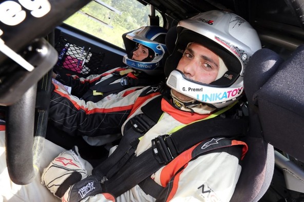 3. Rally Železniki 2016: GREGA IN ANJA KLJUB MANJŠI NAPAKI IN POŠKODBI DIRKALNIKA USPEŠNO DO CILJA