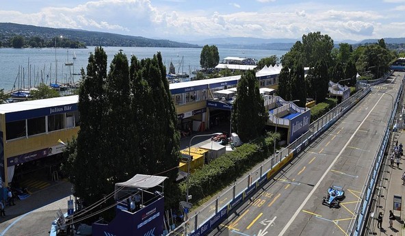 Prvenstvo formule E FIA: Moštvo Renault e.dams v jedru zgodovinskega dogodka v Zürichu