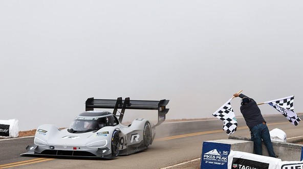 Rekord vseh časov: Volkswagen z modelom I.D. R Pikes Peak piše zgodovino