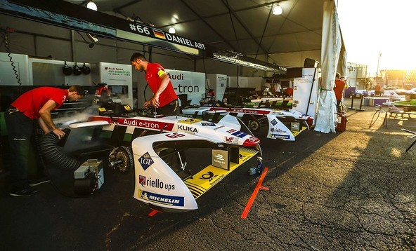 Audi Sport ABT Schaeffler: Audi vstopa v finale prvenstva Formule E z dvojno zmago