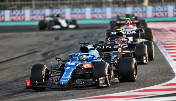 VN Abu Dabija, Jas Marina : MOŠTVO ALPINE F1 SKUPNO PETO Z DVOJNO UVRSTITVIJO ZA TOČKE