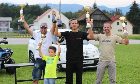 AMD Šempeter: Avtoslalom na Ljubečni navdušil voznike in obiskovalce