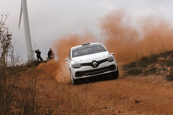 Rally: Državni prvak Humar prvič preizkusil novi dirkalnik