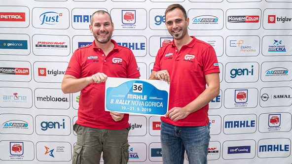 Grega Premrl in Vili Ošlaj : Premrl iz Nove Gorice z odstopom, a spodbudnimi časi