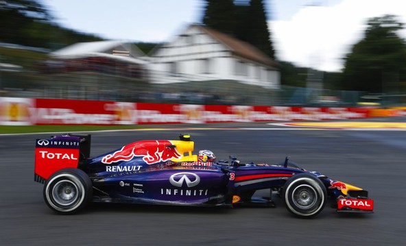 Formula 1: Ricciardo: Napaka na startu človeška