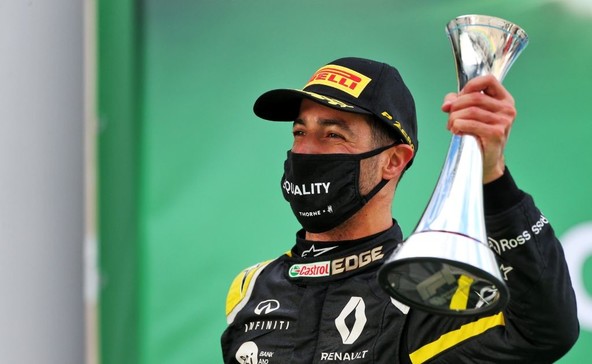 Dirka za VN pogorja Eifel: Ricciardo Renaultu zagotovil vrnitev na zmagovalni oder