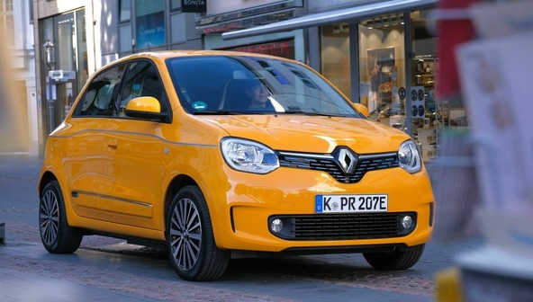 »IZNAJDITE TWINGA NA NOVO« : POČASTITEV 30. OBLETNICE TWINGA 