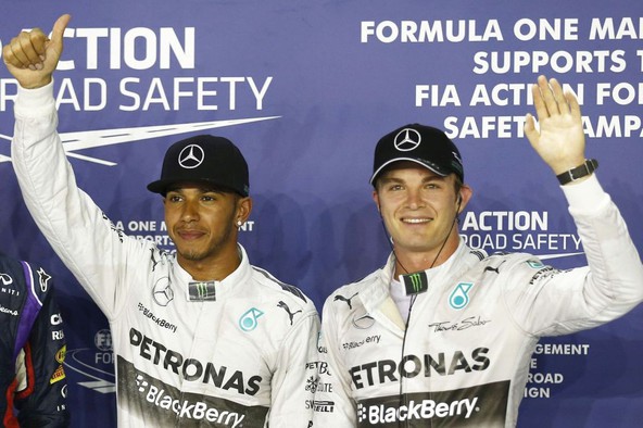 Formula 1: Rosberg vesel, Hamiltona skrbi