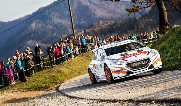 Rok Turk in Blanka Kacin: Naslov državnega prvaka z zmago na rallyju Idrija