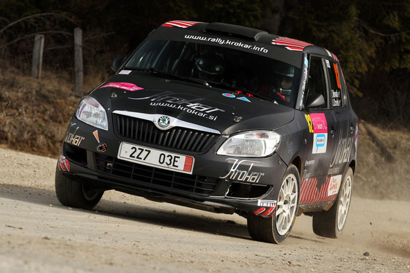 Tim Novak in Uroš Ocvirk s Škodo Fabio R2: Tim Novak vodi v pokalu Mitropa pred relijem Opatija