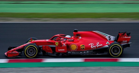 Scuderia Ferrari & Lenovo: Lenovo v Melbournu vstopa v večletno partnerstvo s Scuderio Ferrari