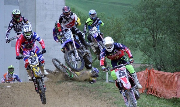 Motokros prvenstvo Slovenije: Na praznični dan motokros spektakel v Stranski vasi pri Semiču