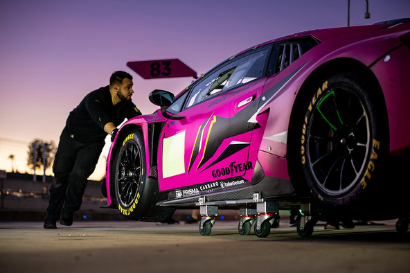 Dirkalne pnevmatike iz bioloških in recikliranih materialov : TUDI MOTOŠPORT VSE BOLJ V ZNAMENJU TRAJNOSTI