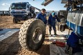 Vsi tovornjaki zmagovalne ekipe so vozili s standardnimi pnevmatikami Goodyear Offroad ORD