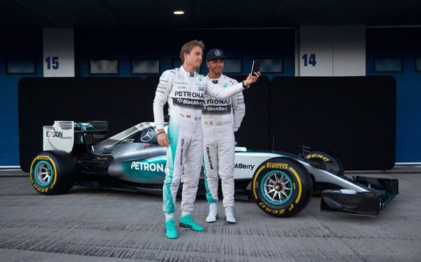 Formula 1: Mercedes bi lahko odslovil Hamiltona