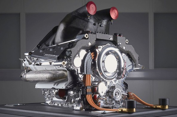 Formula 1: FIA pričela z iskanjem standardnih motorjev