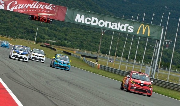 Twingo Endurance: Prvak postala ekipa Pesakrompir